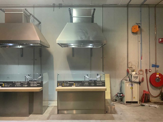 Show-cooking keukenopstelling silko pastakeuken (2x) - afbeelding 1 van  39