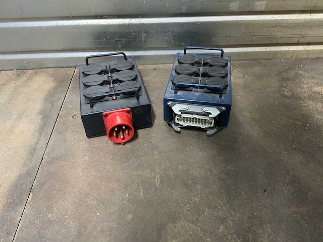 Show tec divers stekkerdoos - afbeelding 1 van  5