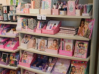 Showkast topmodel w.o. dagboeken, schrijfgerei, juwelenkistjes, rugzak etc. - afbeelding 2 van  4