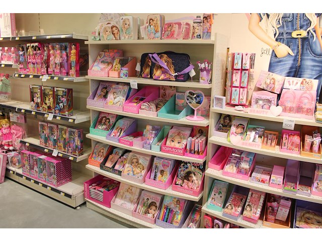 Showkast topmodel w.o. notitieboeken, kleurboeken, make-up spiegel, schrijf- en kleurgerei, schoudertasjes ... - afbeelding 1 van  4