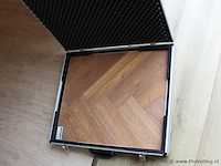 Showkoffer met vloermonster - afbeelding 1 van  3