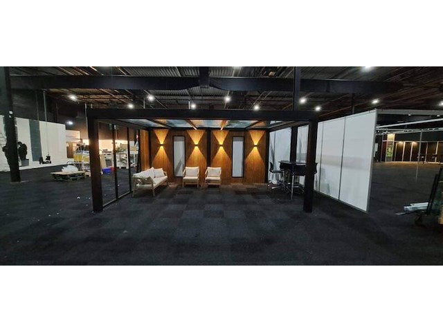 Showmodel grote aluminium overkapping, sunrooms - afbeelding 10 van  15