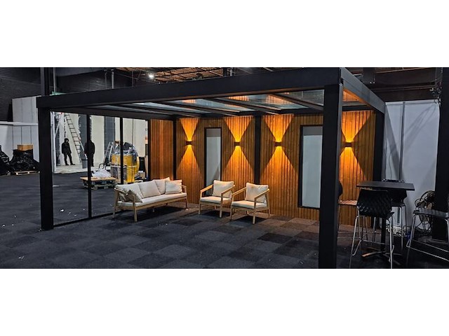 Showmodel grote aluminium overkapping, sunrooms - afbeelding 11 van  15