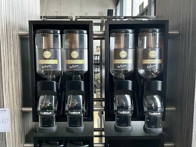 Showroom - winkel presentatie en koffie meubel (2x) - afbeelding 4 van  8