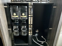 Showroom - winkel presentatie en koffie meubel (2x) - afbeelding 5 van  8