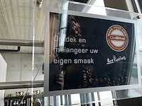 Showroom - winkel presentatie en koffie meubel (2x) - afbeelding 7 van  8