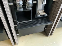 Showroom - winkel presentatie meubel (3x) - afbeelding 2 van  16