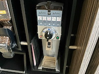 Showroom - winkel presentatie meubel (3x) - afbeelding 7 van  16