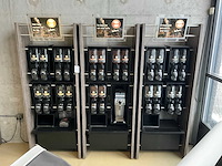 Showroom - winkel presentatie meubel (3x) - afbeelding 9 van  16