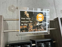 Showroom - winkel presentatie meubel (3x) - afbeelding 10 van  16