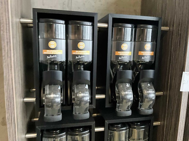 Showroom - winkel presentatie meubel (3x) - afbeelding 11 van  16