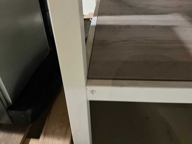 Showroom - winkel presentatie tafel (2x) - afbeelding 3 van  6