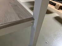 Showroom - winkel presentatie tafel (4x) - afbeelding 4 van  8