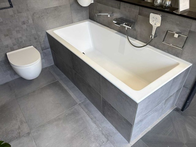 Showroom badkamerset - afbeelding 1 van  7