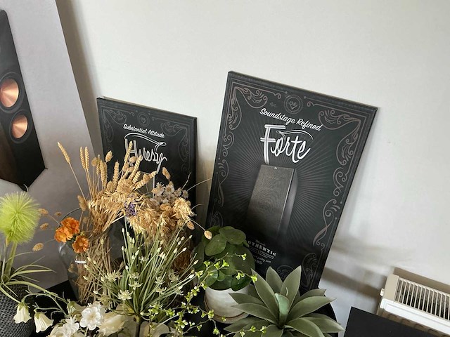 Showroom inventaris - afbeelding 7 van  9