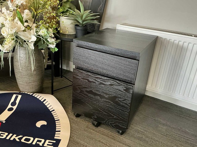 Showroom inventaris - afbeelding 4 van  9
