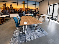 Showroom kantoormeubilair wegens verhuizing