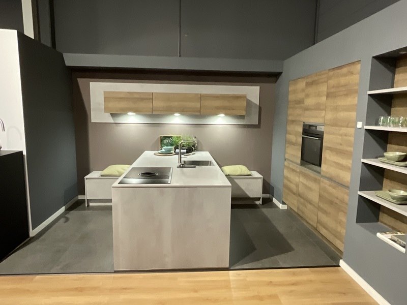 Showroom keukens keukensale