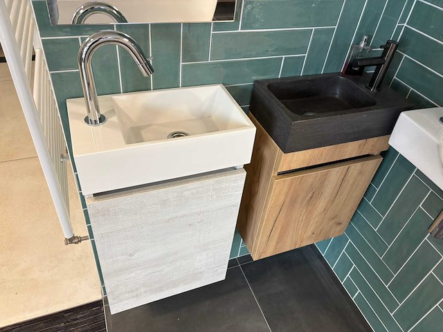 Showroom partij diversen - afbeelding 3 van  6