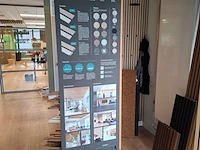 Showroomdisplay met diverse panelen - afbeelding 2 van  9