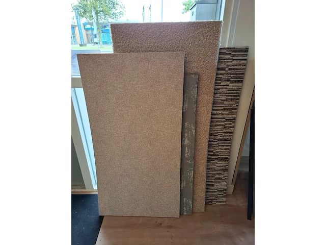 Showroomdisplay met diverse panelen - afbeelding 3 van  9