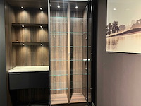 Showroomkeuken met apparatuur - afbeelding 2 van  2