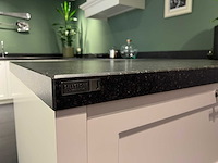 Showroomkeuken met apparatuur - afbeelding 3 van  6