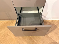 Showroomkeuken met apparatuur - afbeelding 10 van  24