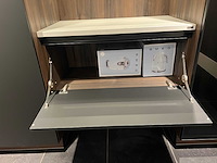 Showroomkeuken met apparatuur - afbeelding 2 van  3