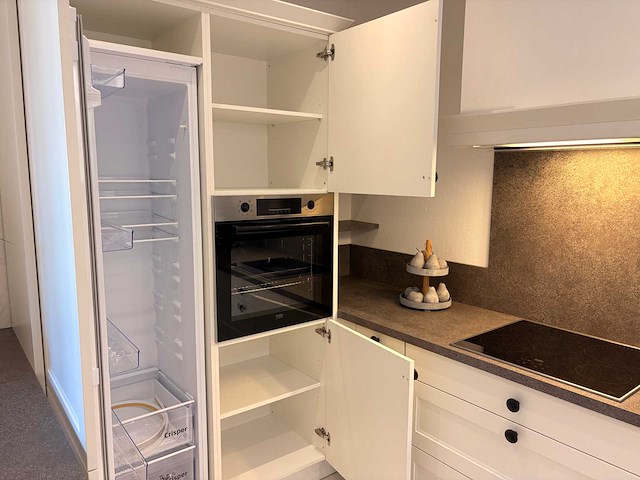 Showroomkeuken met beko/novy apparatuur - afbeelding 6 van  23