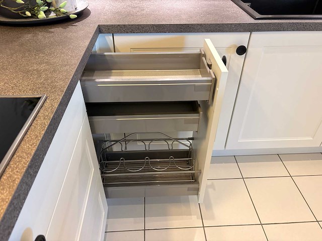 Showroomkeuken met beko/novy apparatuur - afbeelding 13 van  23