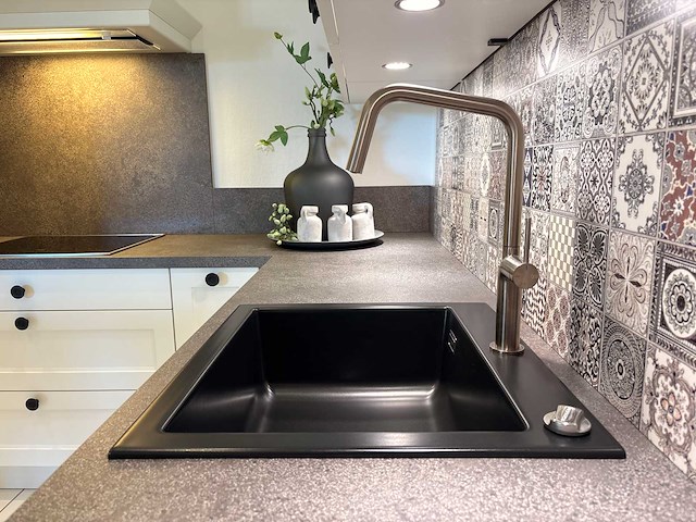 Showroomkeuken met beko/novy apparatuur - afbeelding 18 van  23