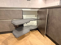 Showroomkeuken met pelgrim apparatuur - afbeelding 7 van  28