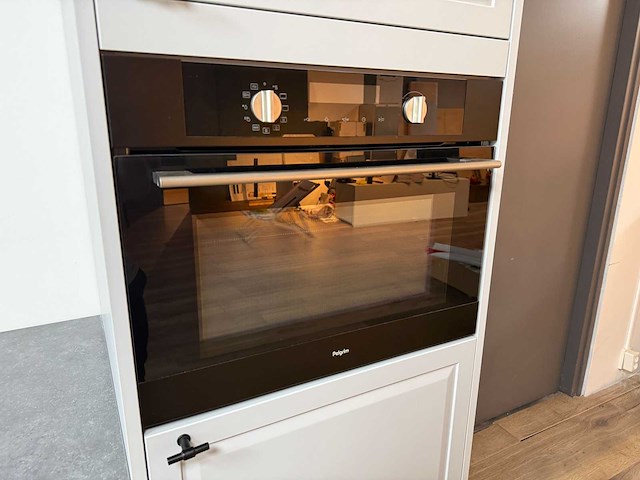 Showroomkeuken met pelgrim apparatuur - afbeelding 24 van  30