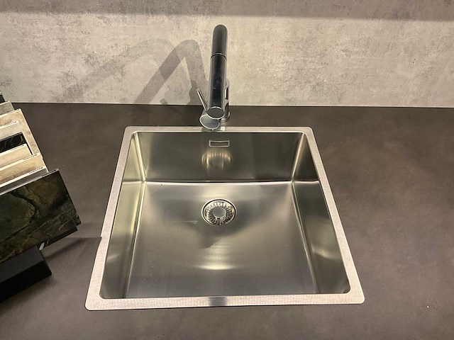 Showroomkeuken met pelgrim apparatuur - afbeelding 11 van  28