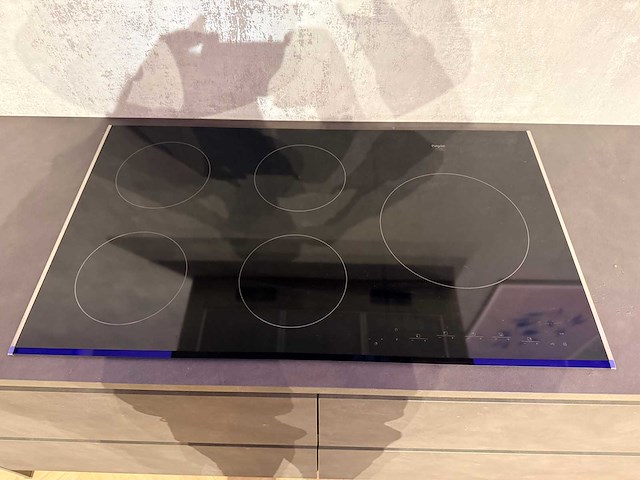 Showroomkeuken met pelgrim apparatuur - afbeelding 22 van  22