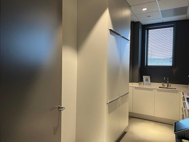 Showroomkeuken met siemens apparatuur - afbeelding 12 van  21