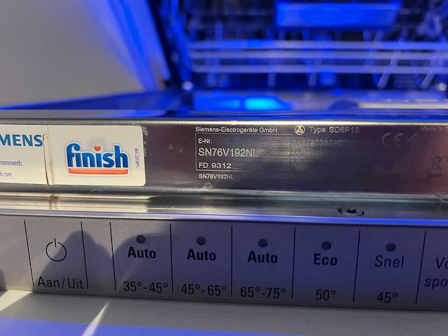 Showroomkeuken met siemens apparatuur - afbeelding 5 van  15