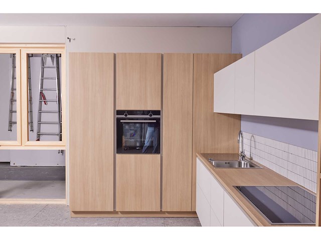 Showroomkeuken schüller collectie 2026 met siemens apparatuur - afbeelding 9 van  15