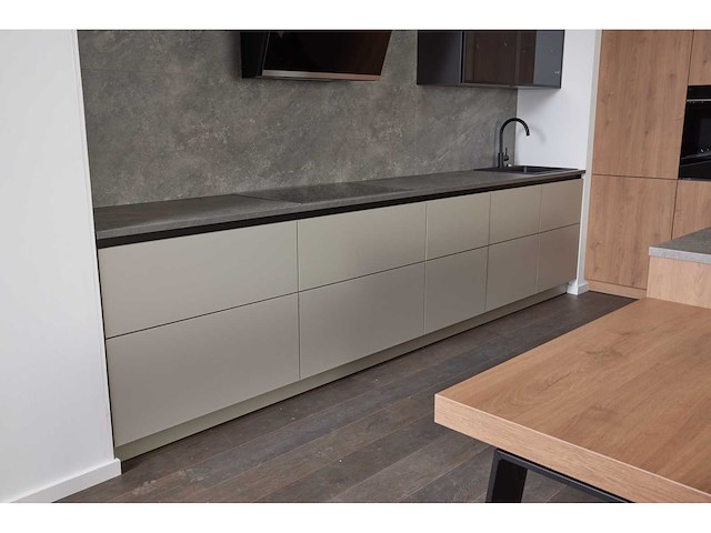 Showroomkeuken schüller collectie 2026 - afbeelding 18 van  20