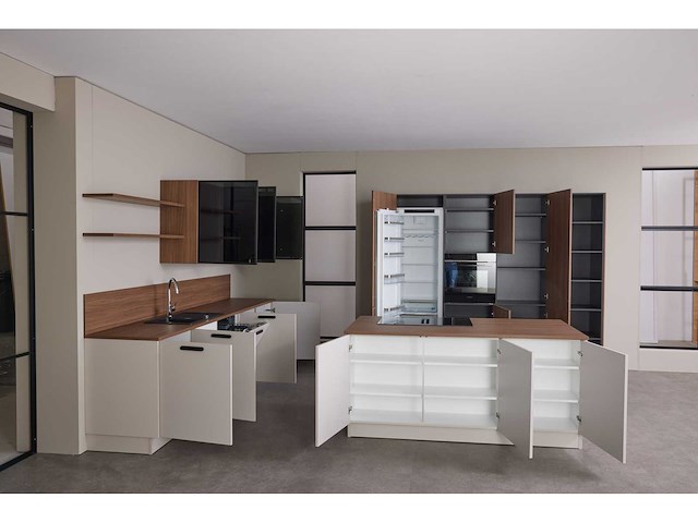 Showroomkeuken schüller collectie 2026 - afbeelding 16 van  22