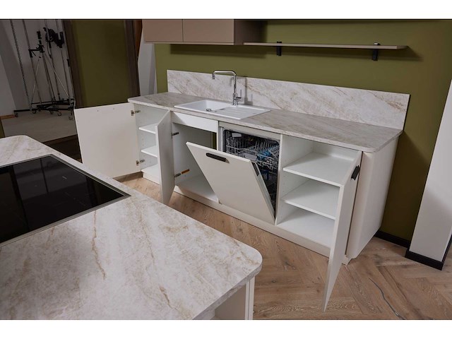 Showroomkeuken schüller collectie 2026 - afbeelding 3 van  23