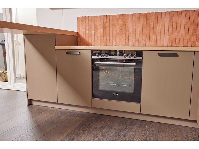 Showroomkeuken schüller collectie 2026 - afbeelding 16 van  18