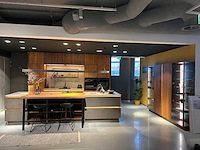 (showroom)keukens, keukenapparatuur en toebehoren