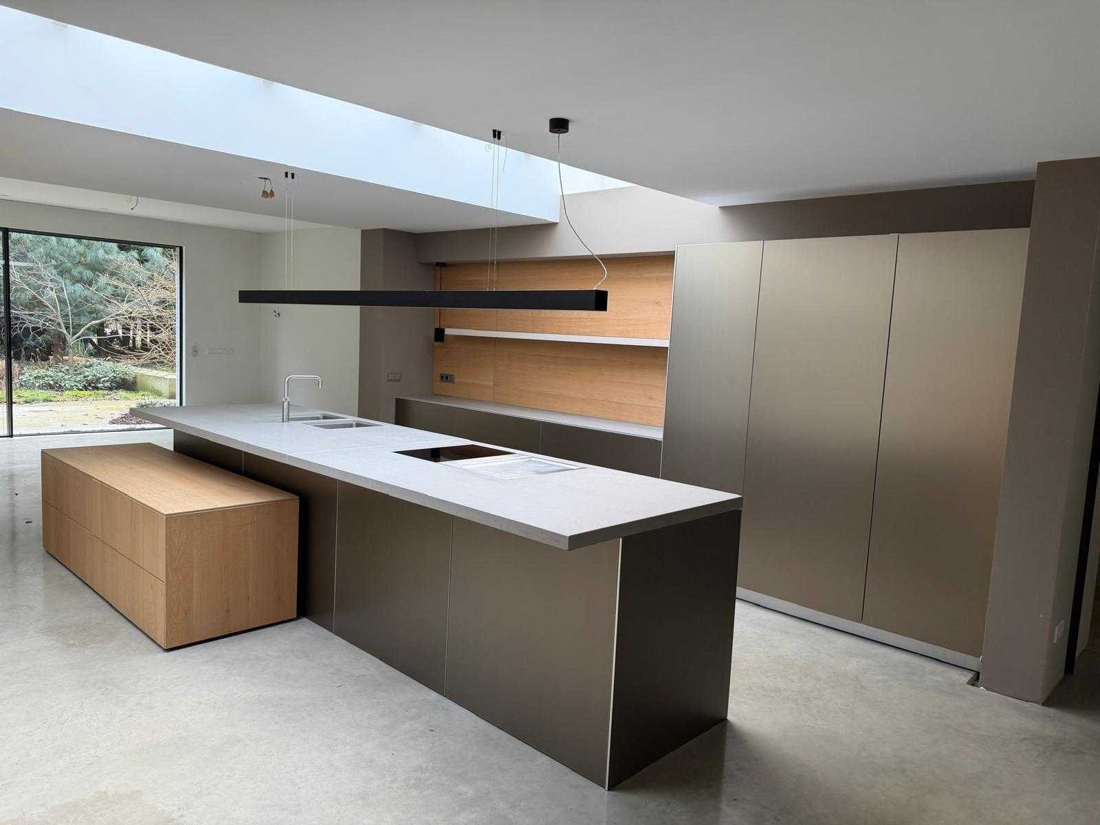 (showroom)keukens, keukenapparatuur en toebehoren