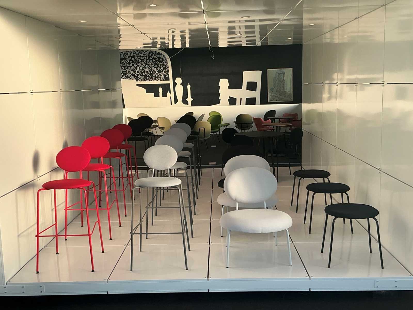 Showroommodellen, designstoelen en kantoormeubilair