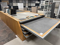 Showroom/presentatiemeubel (2x) - afbeelding 2 van  2