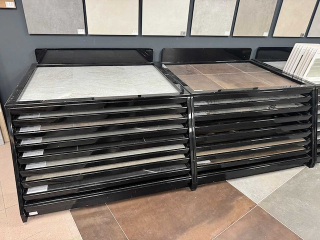 Showroom/presentatiemeubel (7x) - afbeelding 1 van  4