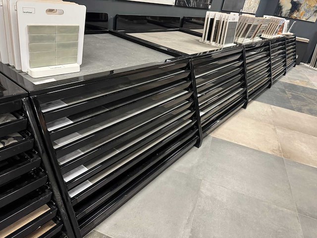 Showroom/presentatiemeubel (7x) - afbeelding 3 van  4