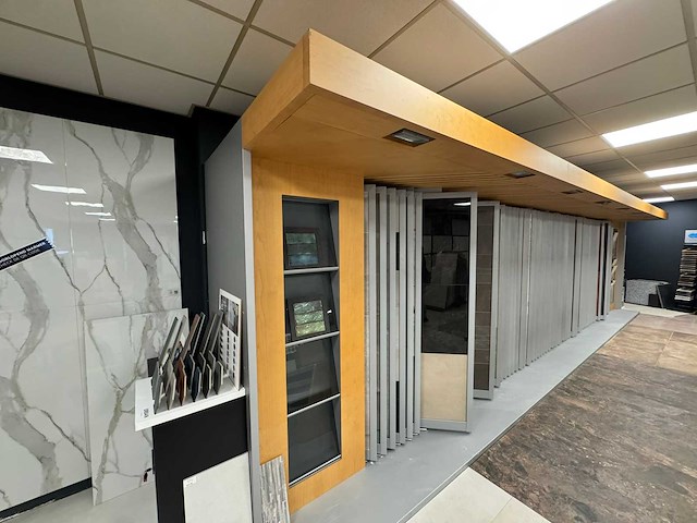 Showroom/presentatiemeubel - afbeelding 1 van  5